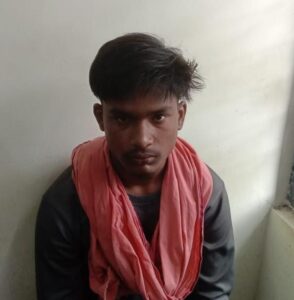 आरोपी 